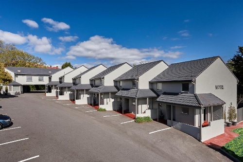 Elphin Motel & Serviced Apartments image 5